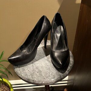 ALDO Black Platform Pumps ~ Size 7.5